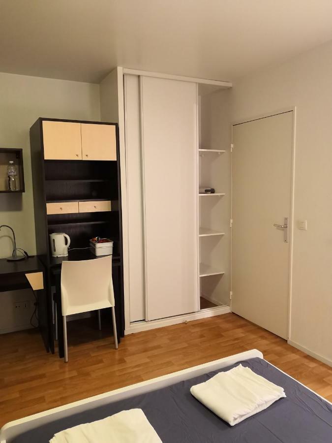 רואי-מלמזון Studio Lumineux 10 Min A La Defense מראה חיצוני תמונה